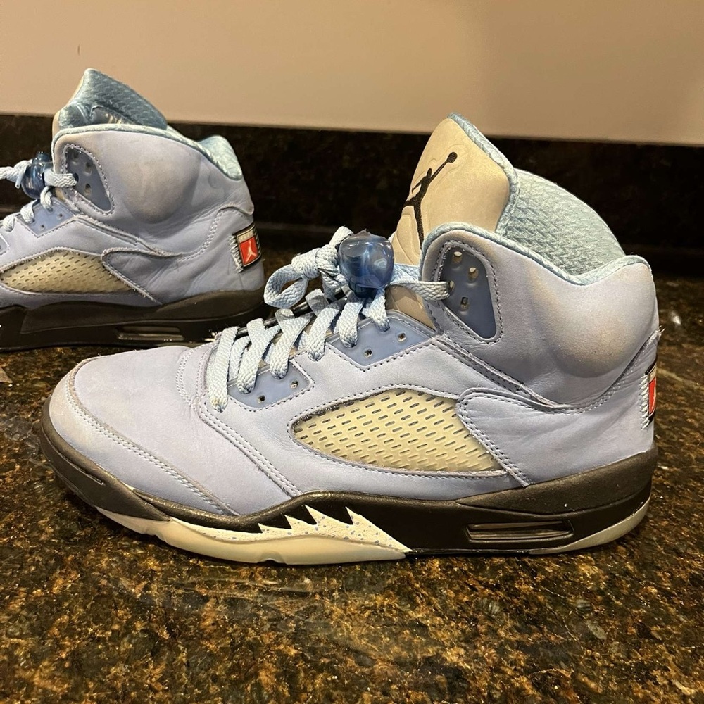 UNC Jordan 5s
